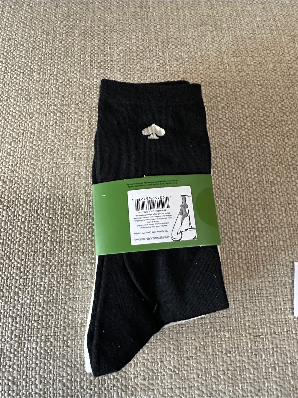 Kate Spade 3 Pair Crew Socks. Dogs & Spades New in package - Picture 2 of 6